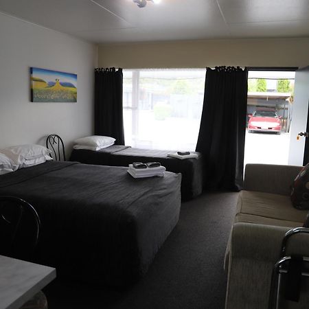 Sierra Beachfront Motel Кайкура Екстериор снимка