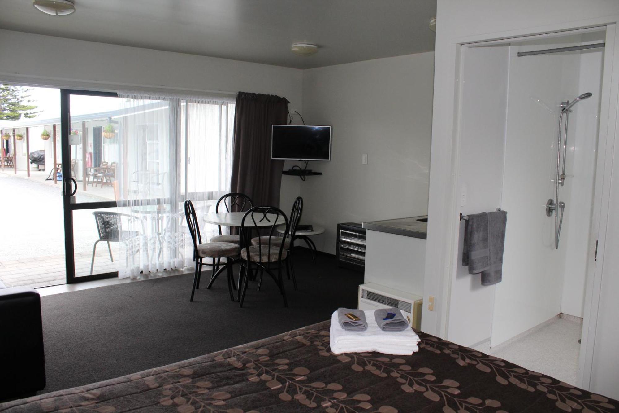 Sierra Beachfront Motel Кайкура Екстериор снимка